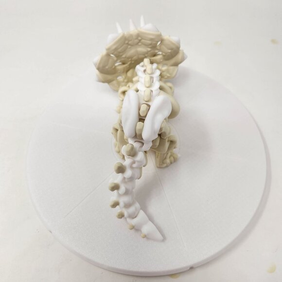 3D Printed Flexi Factory Articulated Triceratops Dinosaur Skeleton 8" x 3.75 - Picture 4 of 6